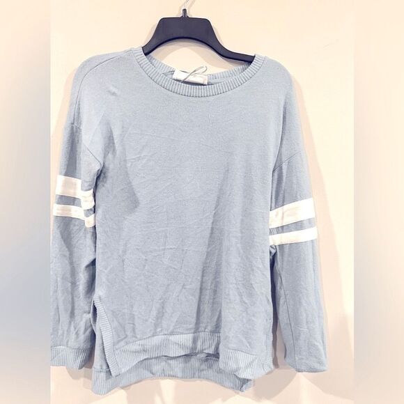 New Hippie Rose Long Sleeve Stripe Top Blue White Crew Neck NEW Juniors XS - Picture 3 of 4